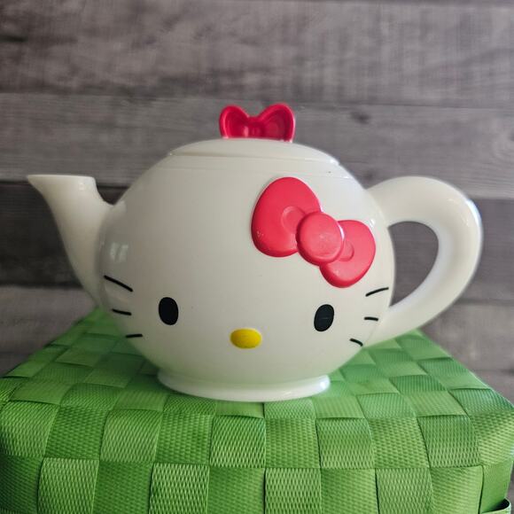 2017 Sanrio Hello Kitty Tea Set McDonald's Toy My Melody Cup Teapot Gift - Picture 2 of 9
